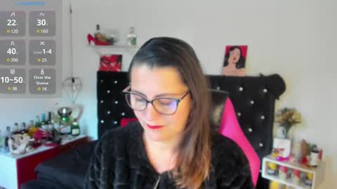 Snapshot of d_martii chatting on February 18, 12:17 pm Mia online show from February 18, 12:17 pm