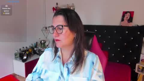 Snapshot of d_martii chatting on February 27, 1:07 pm Mia online show from February 27, 1:07 pm