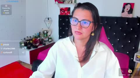 Snapshot of d_martii chatting on March 1, 5:38 pm Mia online show from March 1, 5:38 pm