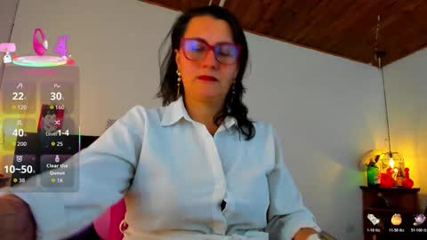 Snapshot of d_martii chatting on November 6, 2:29 pm Mia online show from November 6, 2:29 pm