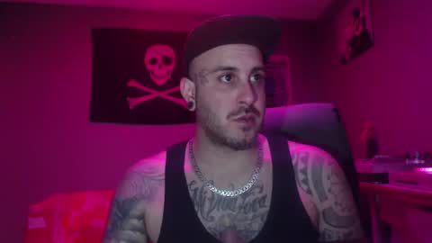 Snapshot of dabirdfree chatting on December 21, 11:34 pm Destroyer online show from December 21, 11:34 pm