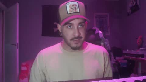 Snapshot of dabirdfree chatting on October 4, 5:44 pm Destroyer online show from October 4, 5:44 pm