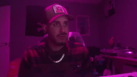 Snapshot of dabirdfree chatting on November 23, 3:39 am Destroyer online show from November 23, 3:39 am