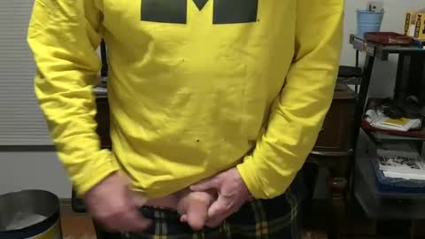 Snapshot of dack47 chatting on February 14, 10:49 am dack47 online show from February 14, 10:49 am