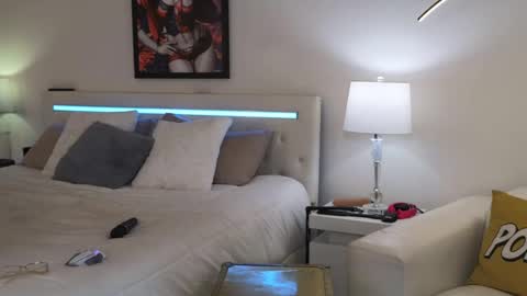 Sabrinna Bae online show from December 16, 3:43 pm