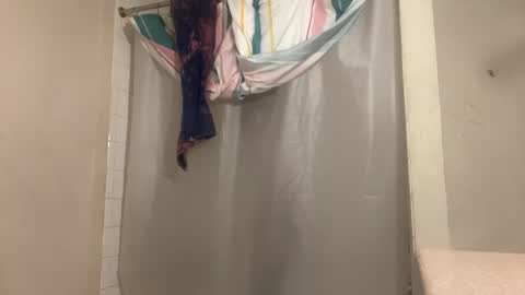 Snapshot of daddylongyk chatting on November 29, 9:51 pm daddylongyk online show from November 29, 9:51 pm