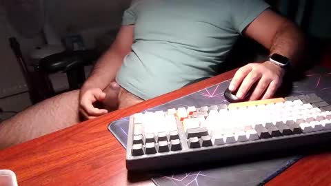 Snapshot of daddypimp3 chatting on September 22, 10:45 pm Paul online show from September 22, 10:45 pm