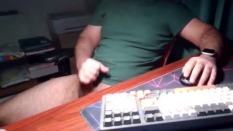 Snapshot of daddypimp3 chatting on November 2, 10:34 pm Paul online show from November 2, 10:34 pm