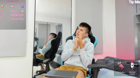 Snapshot of daddyrich4u chatting on September 10, 12:21 am daddyrich4u online show from September 10, 12:21 am