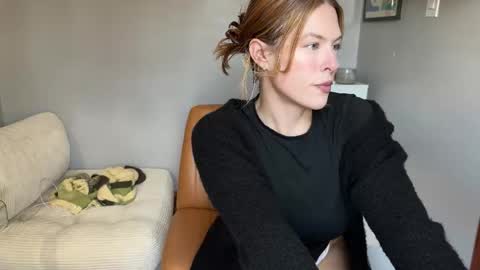 Snapshot of daddysfav_xx chatting on November 12, 6:30 pm princess online show from November 12, 6:30 pm