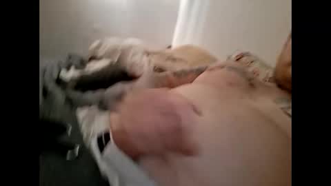 Snapshot of daddyslut_mamastud2024 chatting on September 23, 4:54 pm daddyslut_mamastud2024 online show from September 23, 4:54 pm