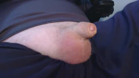 Snapshot of daddysmalls_55 chatting on November 4, 7:57 pm daddysmalls online show from November 4, 7:57 pm