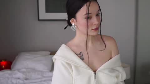 Daddys Trouble online show from February 19, 3:46 am