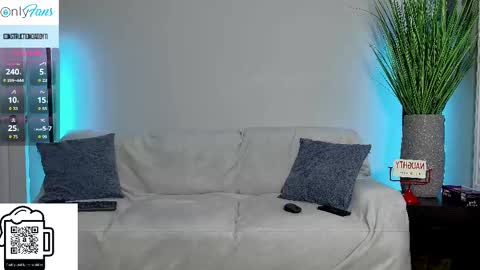 ConstructionDaddy and Lady Luna online show from September 25, 2:59 am