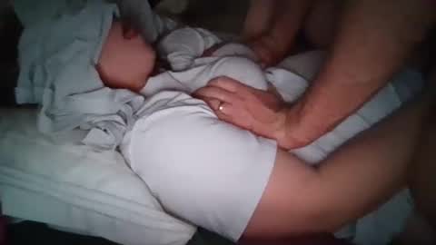 Snapshot of dadzillaz chatting on December 4, 5:50 am dadzillaz online show from December 4, 5:50 am