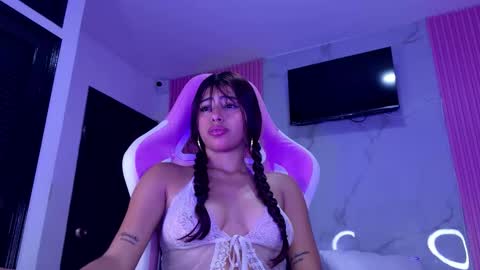 Snapshot of dafne17_ chatting on November 28, 4:26 am Dafne online show from November 28, 4:26 am