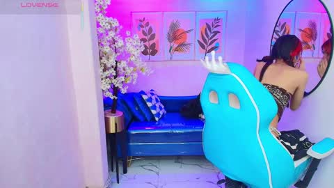 dafne huges online show from October 23, 8:18 pm