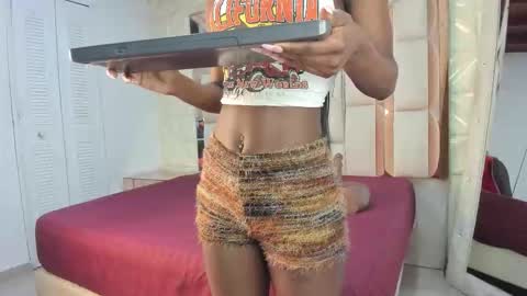 Snapshot of dafnee_adams chatting on October 20, 12:49 pm Dafnee online show from October 20, 12:49 pm