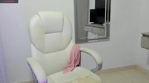Dahian  online show from October 21, 1:01 pm