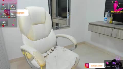 Snapshot of dahian_carter chatting on December 22, 12:46 pm Dahian online show from December 22, 12:46 pm