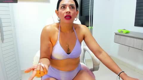 Snapshot of dahian_carter chatting on January 16, 1:15 pm Dahian online show from January 16, 1:15 pm