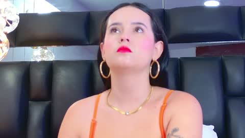 Snapshot of dahianamoss chatting on April 28, 11:37 am Dahiana online show from April 28, 11:37 am