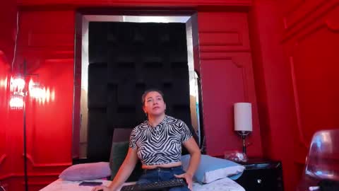 Dahiane Connor online show from January 5, 5:27 pm