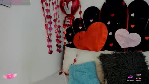 Snapshot of dahlialee chatting on February 12, 12:44 pm Dahlialee online show from February 12, 12:44 pm