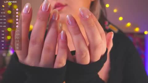 Snapshot of daien_halpert chatting on October 7, 9:23 pm Cute DianaOnline mostly at 8pm-0000 am UK TimeTuesday and Wednesday off online show from October 7, 9:23 pm