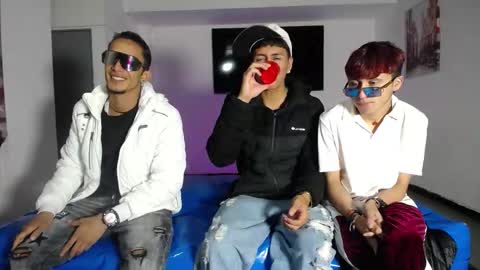 daiquirie online show from October 19, 11:44 am