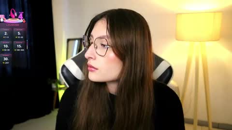 Lauren            online show from September 10, 1:44 pm