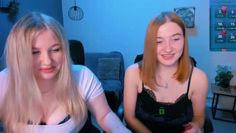 Snapshot of daisy_candy chatting on December 17, 7:37 pm Little Di online show from December 17, 7:37 pm