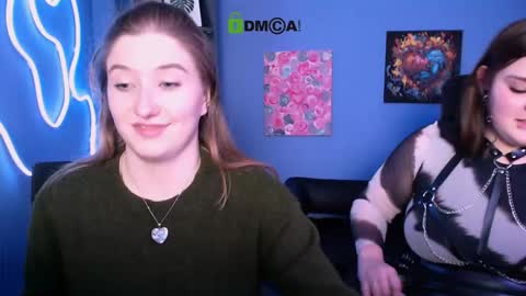 Snapshot of daisy_candy chatting on October 8, 12:08 am Little Di online show from October 8, 12:08 am