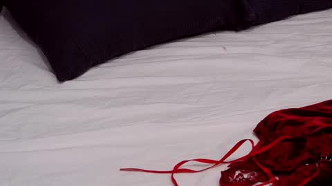 DaisyEmber online show from September 21, 3:30 am