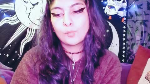 Snapshot of dak_7 chatting on December 22, 5:45 am    --  -- help me reach 100 hands up  online show from December 22, 5:45 am