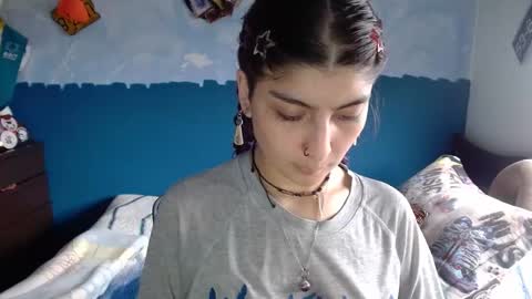 Snapshot of dak_7 chatting on December 30, 9:29 pm    --  -- help me reach 100 hands up  online show from December 30, 9:29 pm