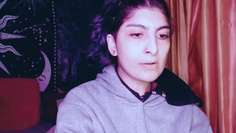 Snapshot of dak_7 chatting on January 2, 3:58 am    --  -- help me reach 100 hands up  online show from January 2, 3:58 am