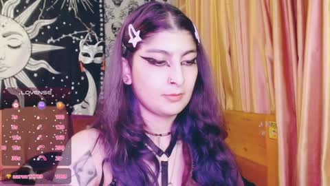 Snapshot of dak_7 chatting on January 9, 5:13 am    --  -- help me reach 100 hands up  online show from January 9, 5:13 am