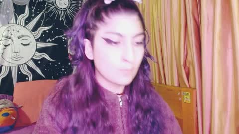 Snapshot of dak_7 chatting on January 17, 3:55 am    --  -- help me reach 100 hands up  online show from January 17, 3:55 am