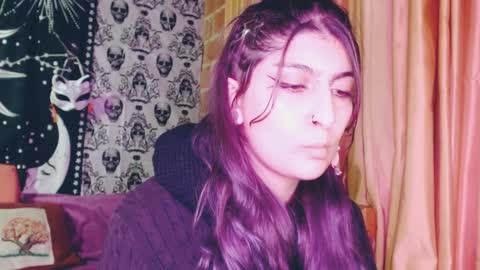 Snapshot of dak_7 chatting on February 6, 4:53 am    --  -- help me reach 100 hands up  online show from February 6, 4:53 am