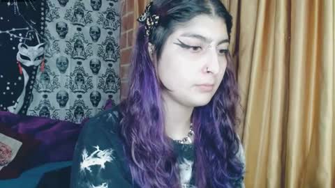 Snapshot of dak_7 chatting on March 9, 2:07 am    --  -- help me reach 100 hands up  online show from March 9, 2:07 am