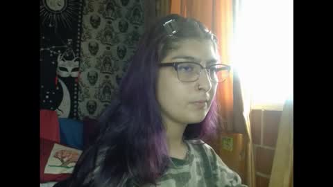 Snapshot of dak_7 chatting on October 1, 7:09 pm    --  -- help me reach 100 hands up  online show from October 1, 7:09 pm