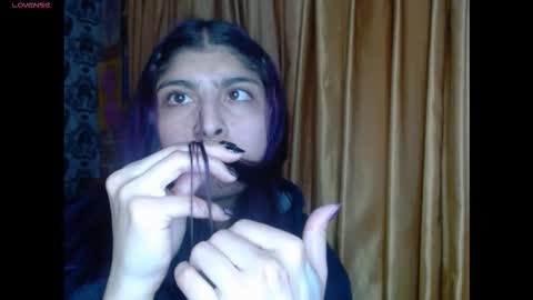 Snapshot of dak_7 chatting on October 25, 4:53 am    --  -- help me reach 100 hands up  online show from October 25, 4:53 am