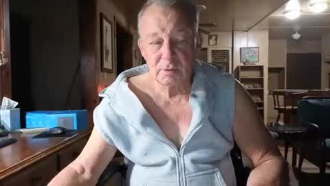 dakit online show from November 6, 2:18 pm