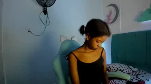 Snapshot of dakota_evans18 chatting on October 9, 3:37 am DAKOTA online show from October 9, 3:37 am