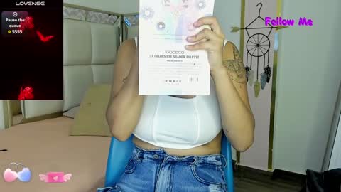 Snapshot of dakota_jenkins chatting on December 16, 2:16 pm janeth online show from December 16, 2:16 pm