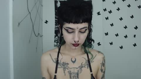 Snapshot of dakota_krall_ chatting on January 14, 10:48 am dakota online show from January 14, 10:48 am