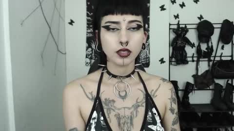 Snapshot of dakota_krall_ chatting on September 15, 4:34 am dakota online show from September 15, 4:34 am