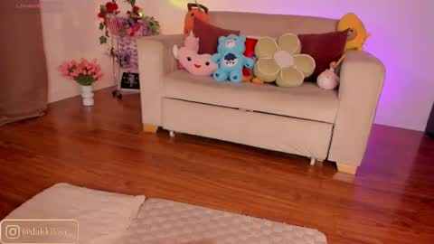 Snapshot of dakota_lovee chatting on November 13, 2:21 am Dakota Follow my IG dakkilove online show from November 13, 2:21 am