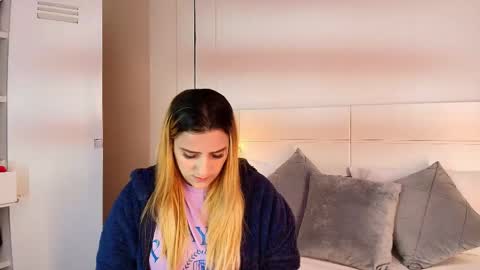 Dakota-Megan online show from September 30, 2:44 pm